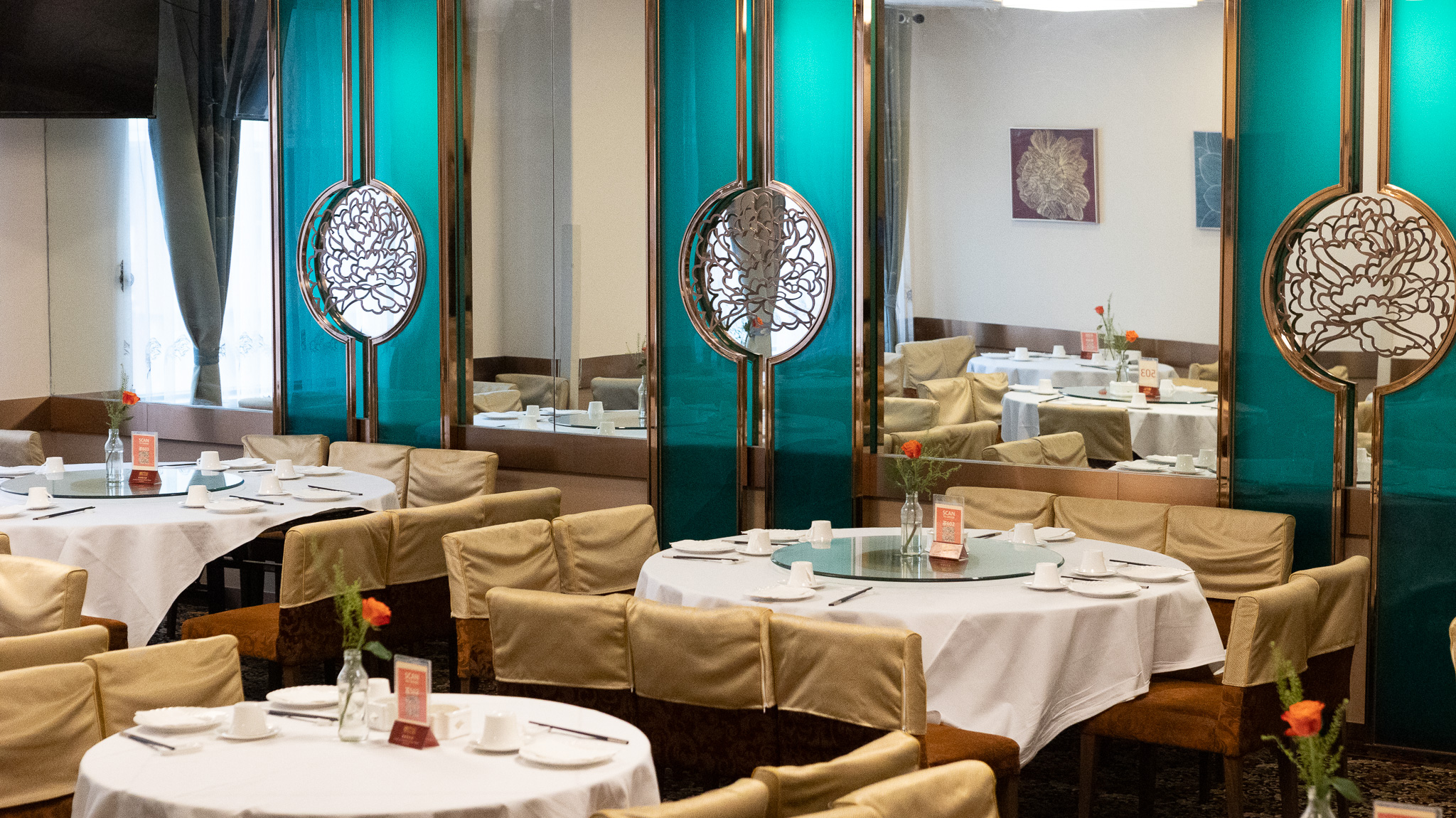 Dining room at Peony