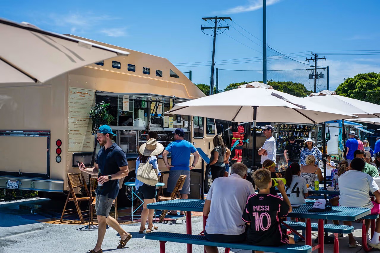 Sunset Smash Brentwood location